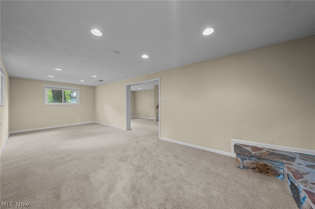 645 Mentor Road Akron OH 44303