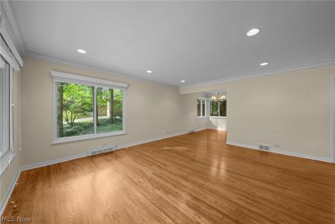 645 Mentor Road Akron OH 44303