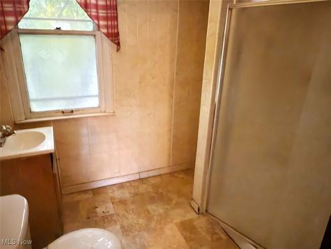 4309 E 73 Street Cleveland OH 44105