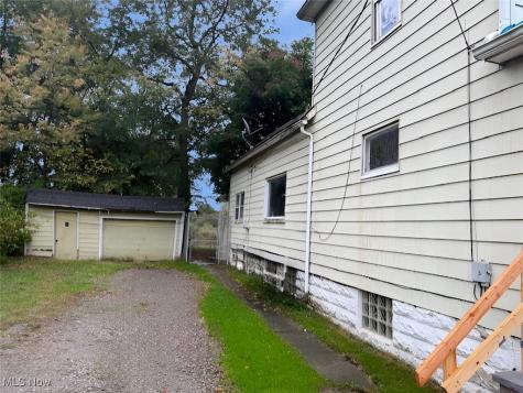 4309 E 73 Street Cleveland OH 44105