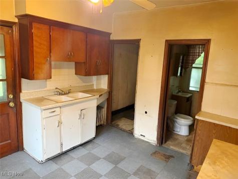 4309 E 73 Street Cleveland OH 44105