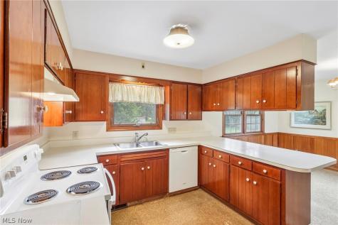 3837 Brookside Drive Norton OH 44203