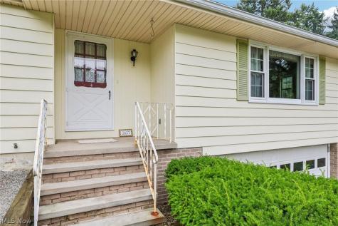 3837 Brookside Drive Norton OH 44203