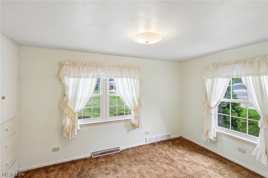 3837 Brookside Drive Norton OH 44203