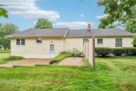 3837 Brookside Drive Norton OH 44203