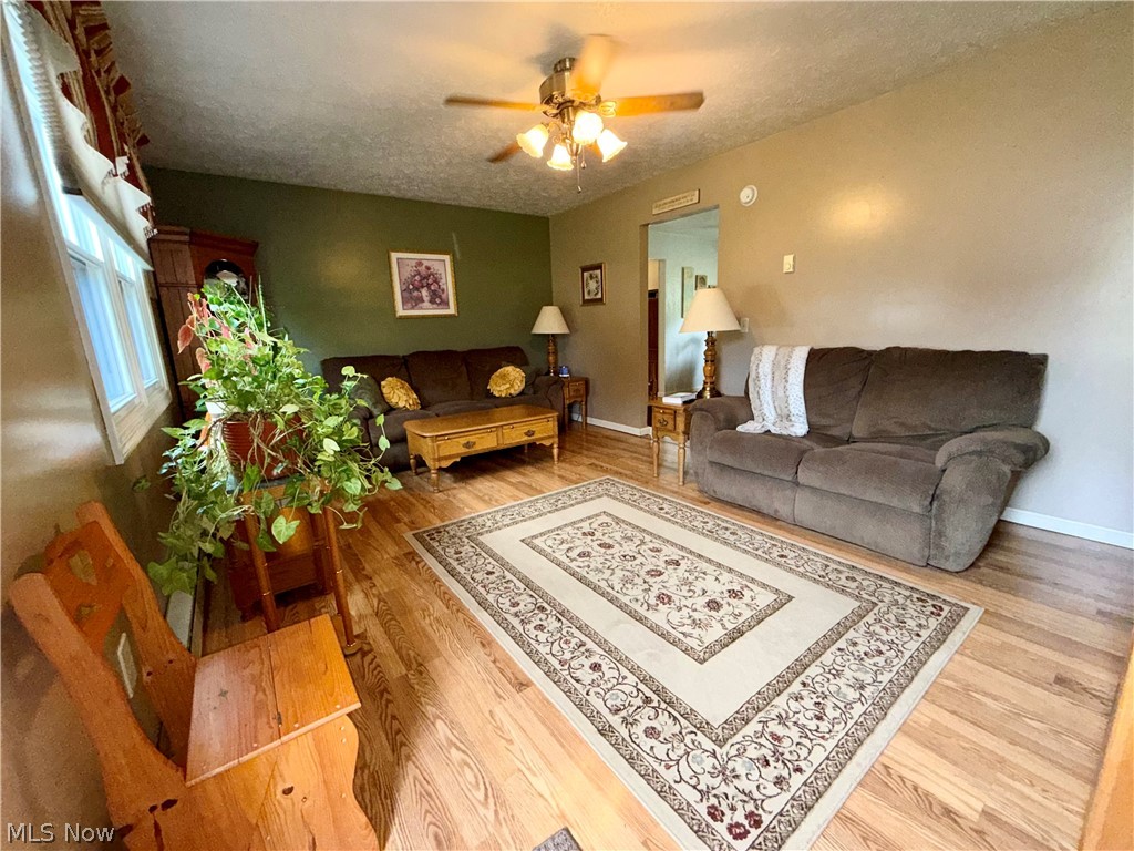 806 Geneva Street SW Sugarcreek OH 44681