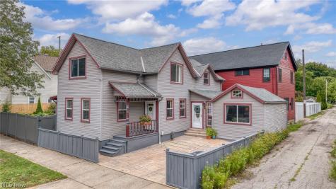 3216 Chatham Avenue Cleveland OH 44113