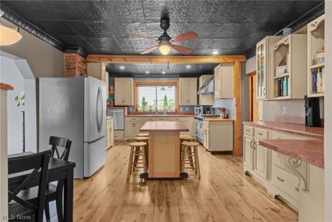 3216 Chatham Avenue Cleveland OH 44113