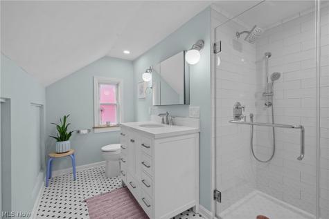 3216 Chatham Avenue Cleveland OH 44113