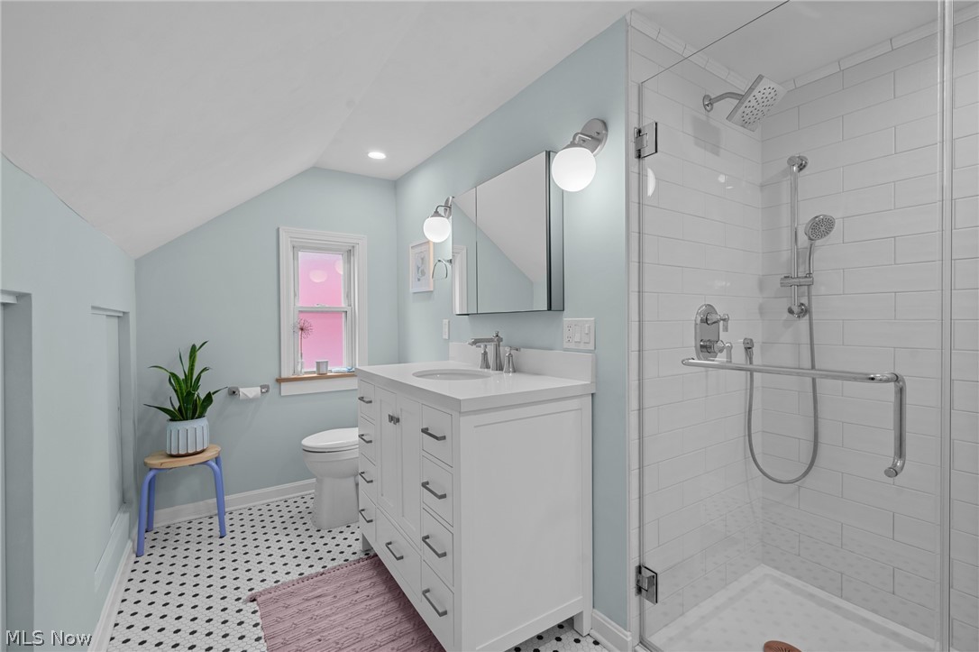 3216 Chatham Avenue Cleveland OH 44113