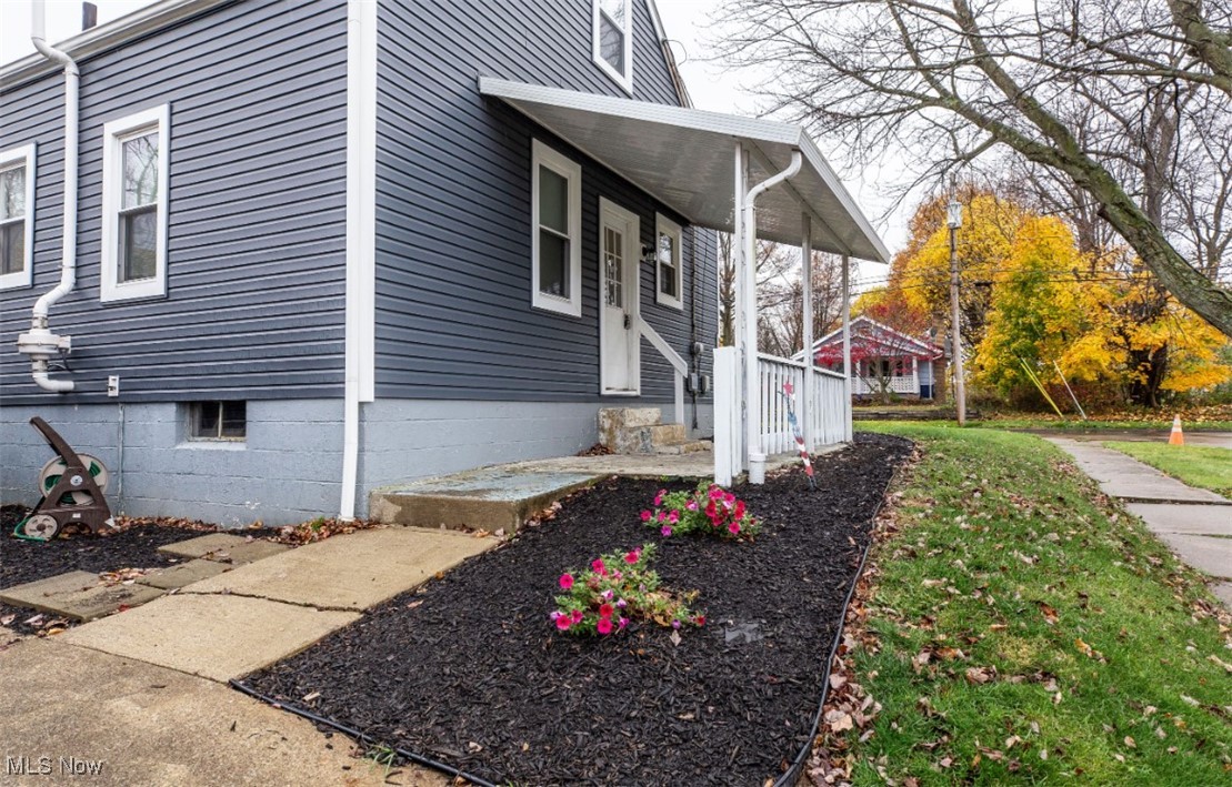 493 Brewer Avenue Akron OH 44305