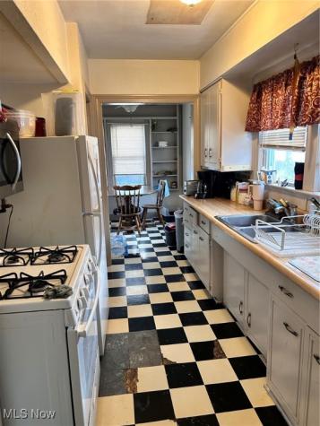 3901 Germaine Avenue Cleveland OH 44109