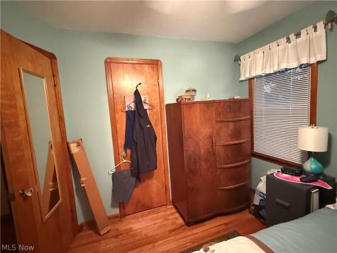 5710 Hampstead Avenue Parma OH 44129
