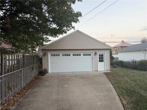 5710 Hampstead Avenue Parma OH 44129