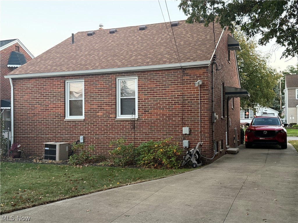 5710 Hampstead Avenue Parma OH 44129