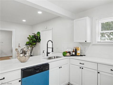 4802 Edgepark Drive Garfield Heights OH 44125