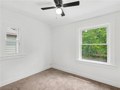 4802 Edgepark Drive Garfield Heights OH 44125