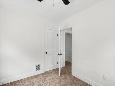4802 Edgepark Drive Garfield Heights OH 44125