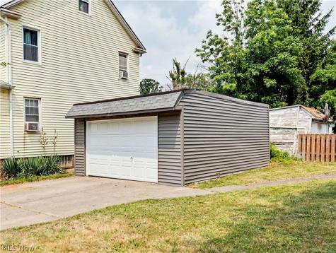 4802 Edgepark Drive Garfield Heights OH 44125