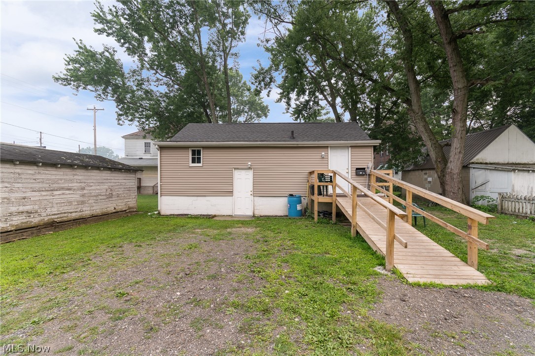 216 W Pennsylvania Avenue Sebring OH 44672