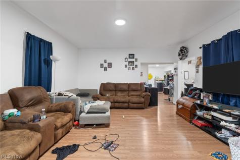 216 W Pennsylvania Avenue Sebring OH 44672