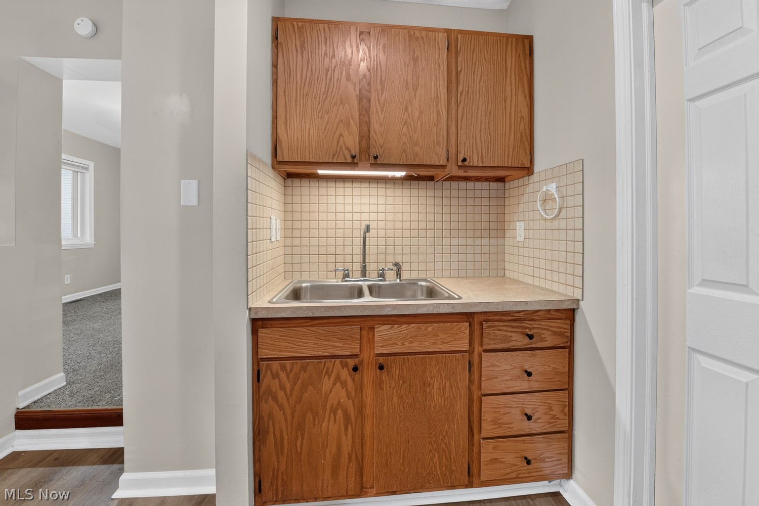 141 Oakwood Street Barberton OH 44203