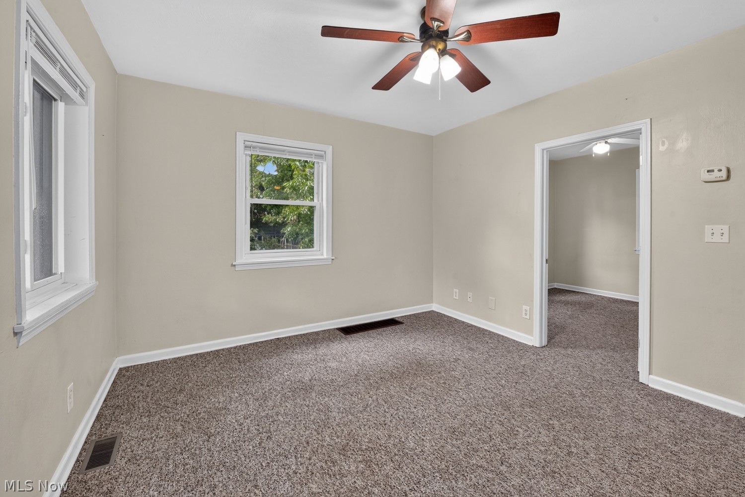 141 Oakwood Street Barberton OH 44203
