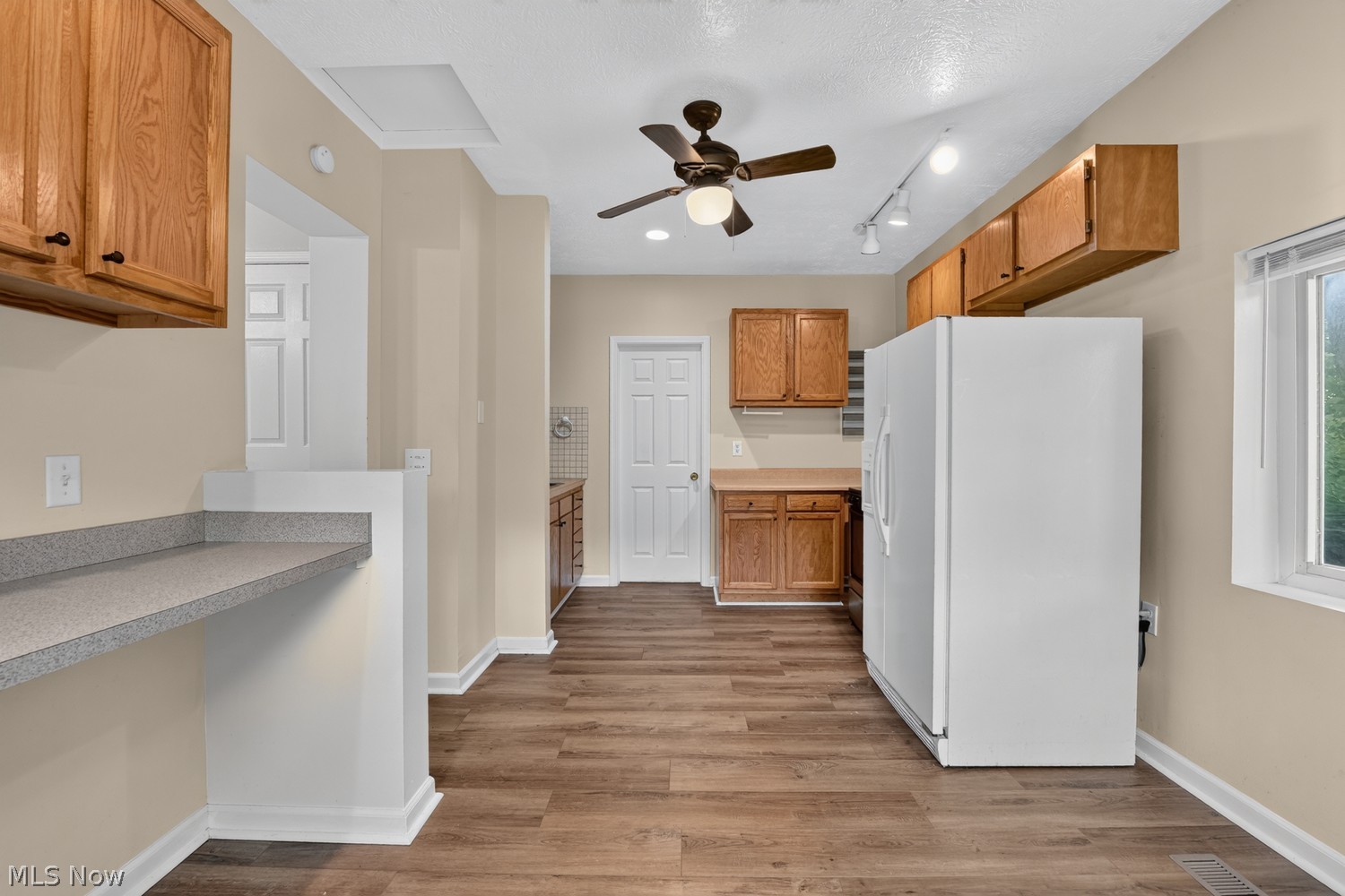 141 Oakwood Street Barberton OH 44203
