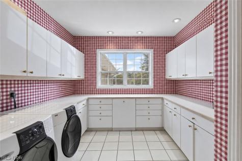 2520 Glenmont Road NW Canton OH 44708
