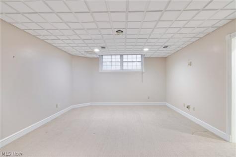 2520 Glenmont Road NW Canton OH 44708