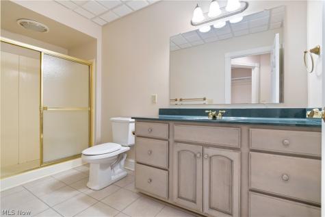 2520 Glenmont Road NW Canton OH 44708