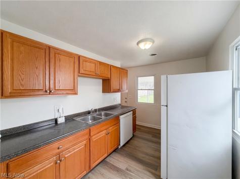 409 Wesley Avenue Elyria OH 44035