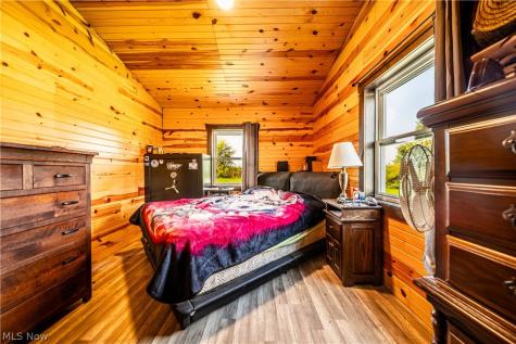 3657 E Moreland Road Fredericksburg OH 44627