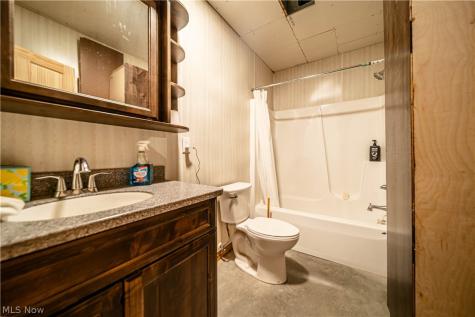 3657 E Moreland Road Fredericksburg OH 44627