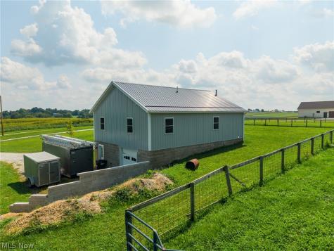 3657 E Moreland Road Fredericksburg OH 44627
