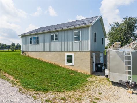 3657 E Moreland Road Fredericksburg OH 44627