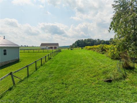 3657 E Moreland Road Fredericksburg OH 44627