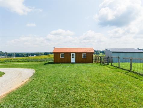 3657 E Moreland Road Fredericksburg OH 44627