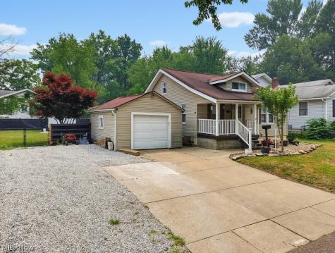 1520 22nd Street NE Canton OH 44714