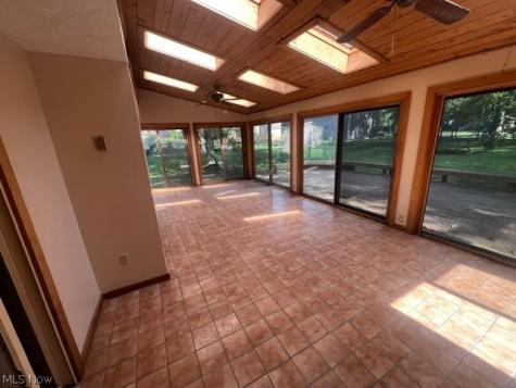 32555 Schooner Court Avon Lake OH 44012