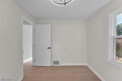 1163 Pennfield Road Cleveland Heights OH 44121