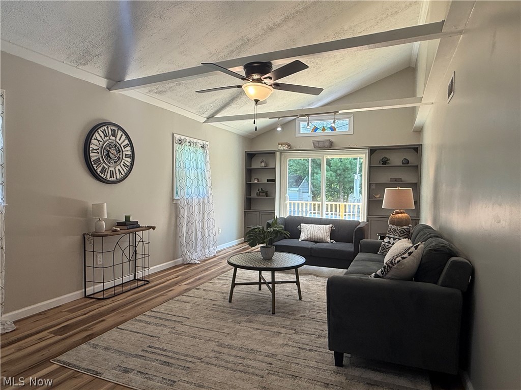 1365 Jewel Bay Road Cortland OH 44410
