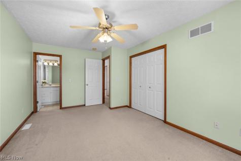 4863 Deer Run Drive Lorain OH 44053