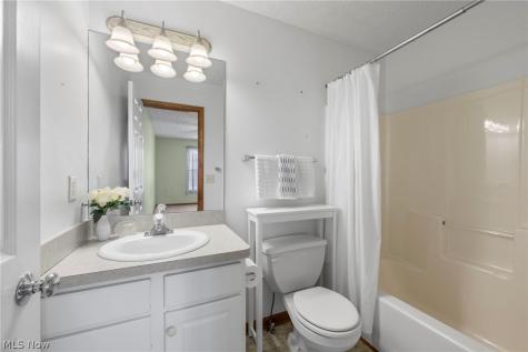 4863 Deer Run Drive Lorain OH 44053