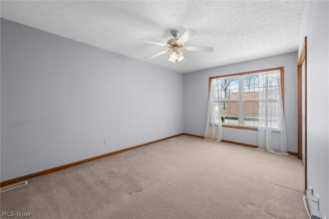 4863 Deer Run Drive Lorain OH 44053