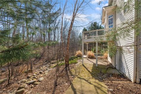 4863 Deer Run Drive Lorain OH 44053