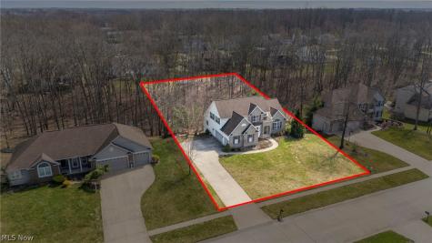 4863 Deer Run Drive Lorain OH 44053