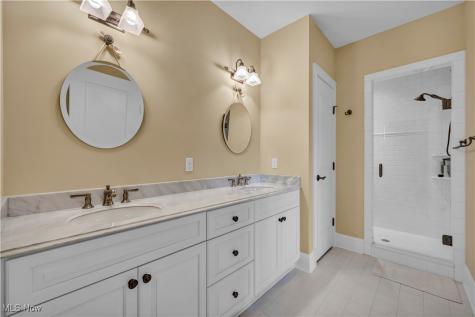 39470 Stillman Lane Willoughby OH 44094