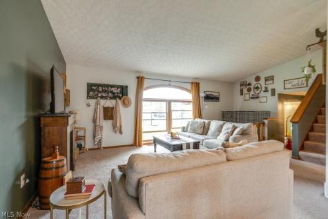 66 Manito Trail Malvern OH 44644
