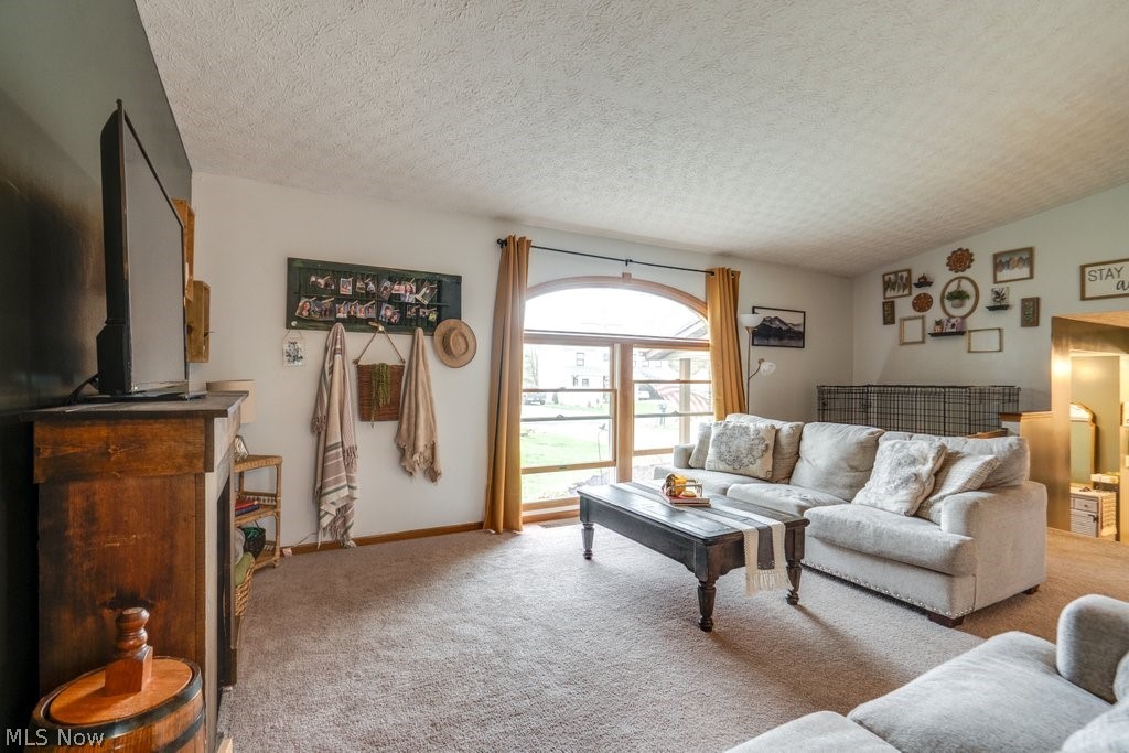 66 Manito Trail Malvern OH 44644